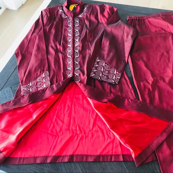 Malaysian 2 piece Jacket and Skirt - Picture 3 of 3